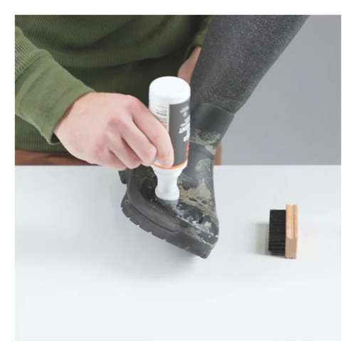  Gear Aid Revivex Leather Water Repellent Shoes and Boots, 4 fl  oz : Clothing, Shoes & Jewelry