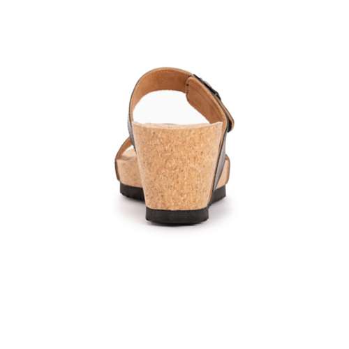 Muk luks wedge sandals on sale