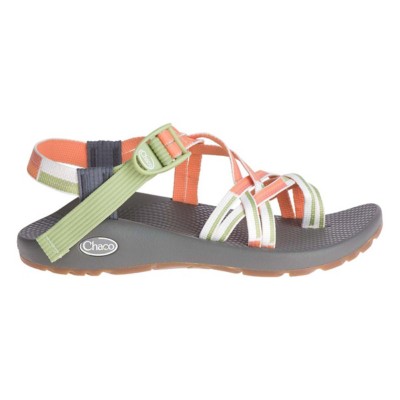 scheels chacos