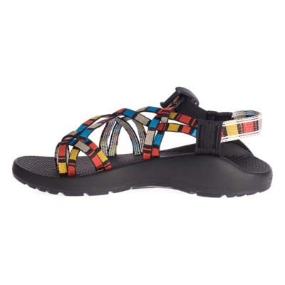 scheels chacos