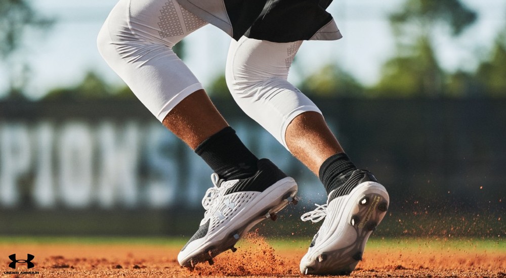 Plastic caps for store metal cleats