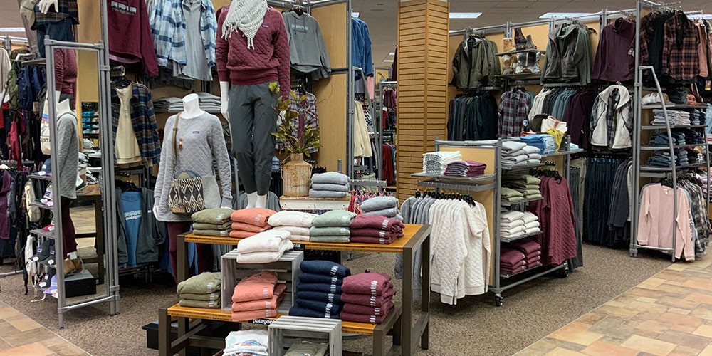 Women's Clothing Shop at Moorhead SCHEELS