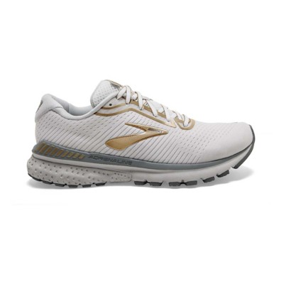 scheels brooks running shoes