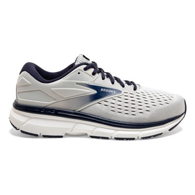 scheels brooks shoes