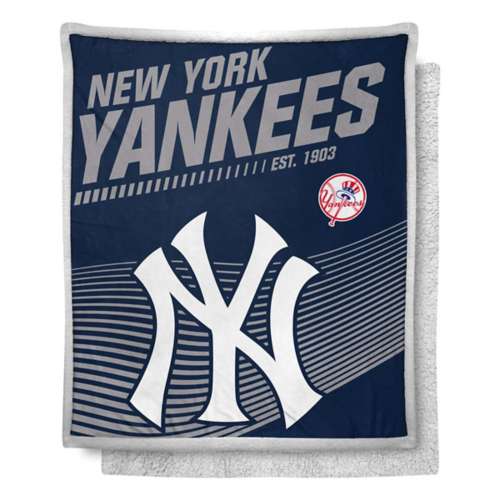 TheNorthwest New York Yankees New School Mink Sherpa Throw Blanket