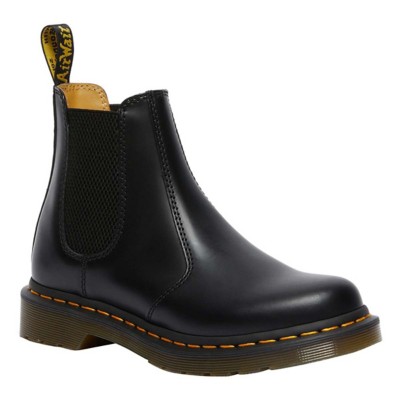 de martens chelsea boots