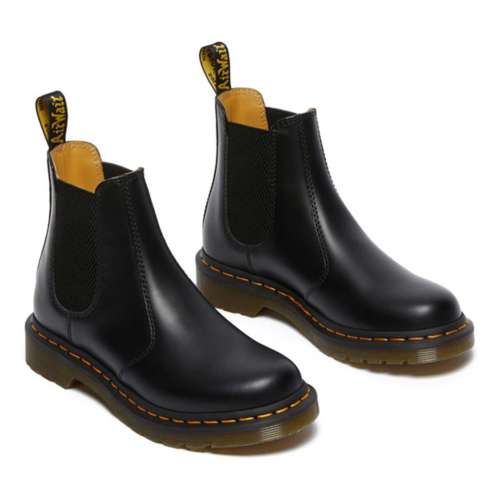 2976 Smooth Leather Platform Chelsea Boots in Black