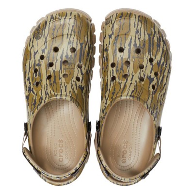 mossy oak bottomland camo crocs