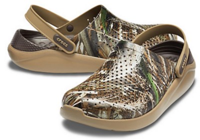 realtree max 5 crocs