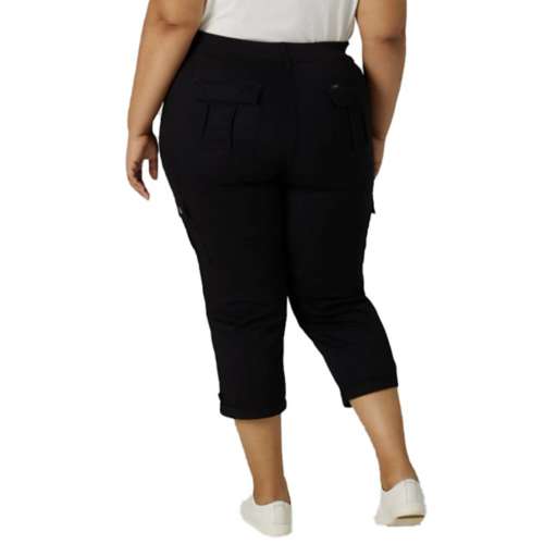 Women's Lee Plus Size Flex-To-Go Capri Cargo Pants