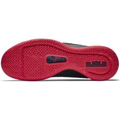 lebron witness 3 lakers