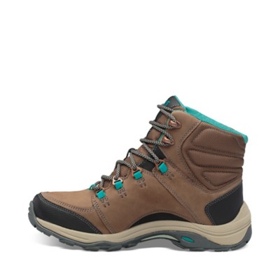 teva hiking boots women