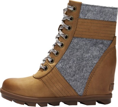 sorel lexie boot