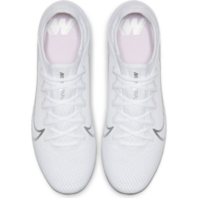 scheels indoor soccer shoes