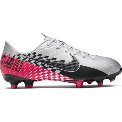 scheels soccer cleats