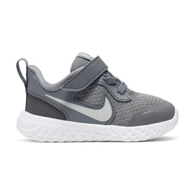 toddler boy gray nike shoes