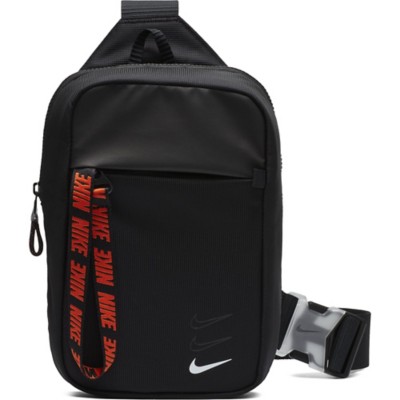 nike essential hip pack