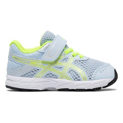 sport shoes n