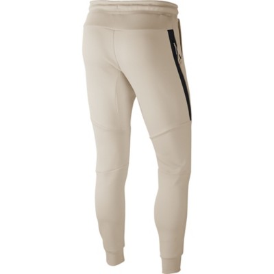 nike tech fleece v2