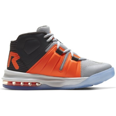 max air basketball shoes