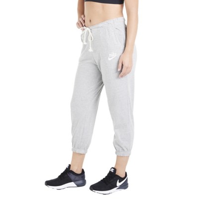 women's nike sportswear gym vintage capri