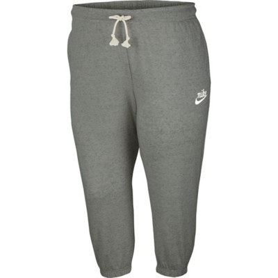 plus size nike vintage capris