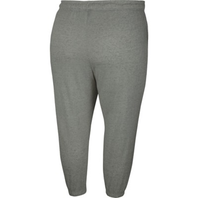 plus size nike capris
