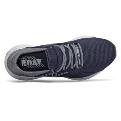 boys new balance roav