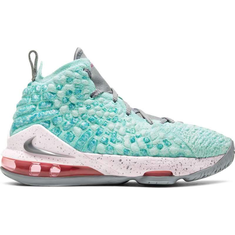 nike lebron flyknit