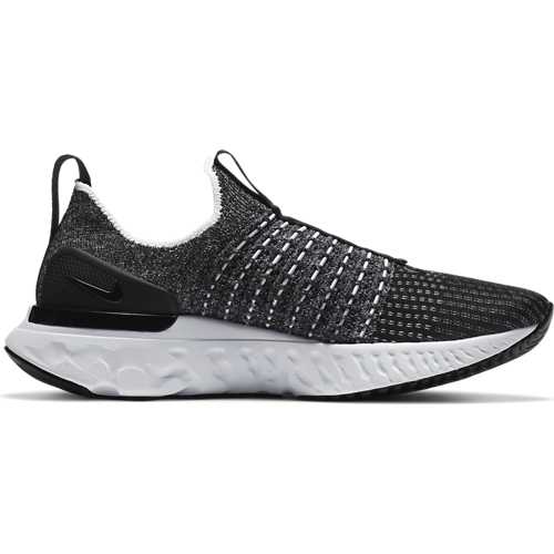 nike react phantom black and gold