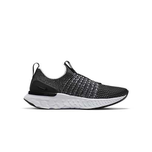nike womens react phantom run flyknit 2