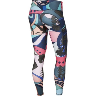 nike epic luxe icon clash