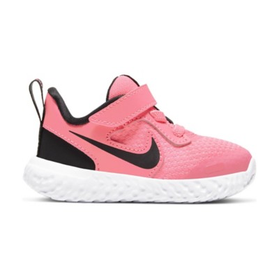girls nike revolution
