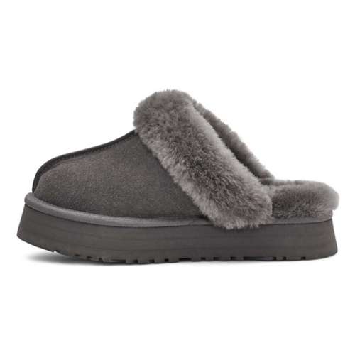 Footaction best sale ugg slides