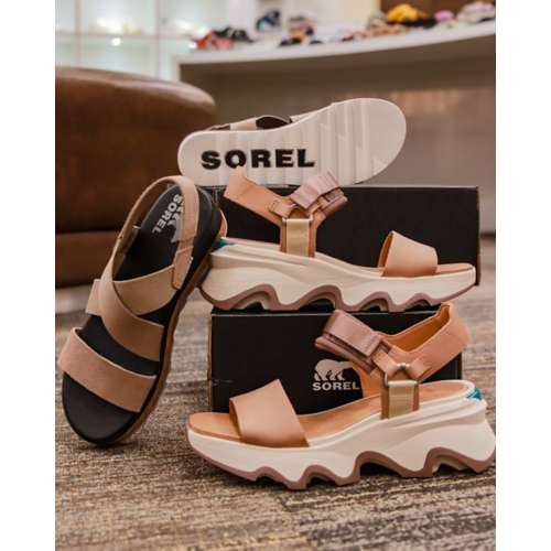 Women's Reel Wedge