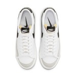 Women's Nike Blazer Low '77 Sneakers - Thumbnail 3 of 10