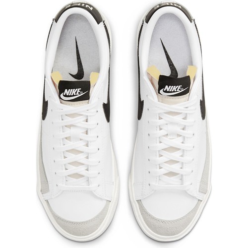 Women's Nike Blazer Low '77 Sneakers - Primary Image