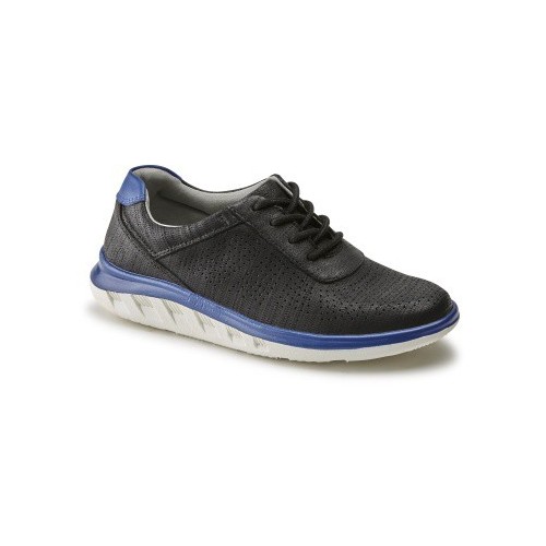 Scheels boys shoes store