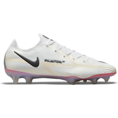 womens soccer shoes near me