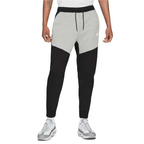 Scheels nike online joggers