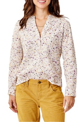 Women's Carve Designs Dylan Twill Long Sleeve V-Neck Button Up Shirt