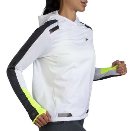 run visible thermal hoodie