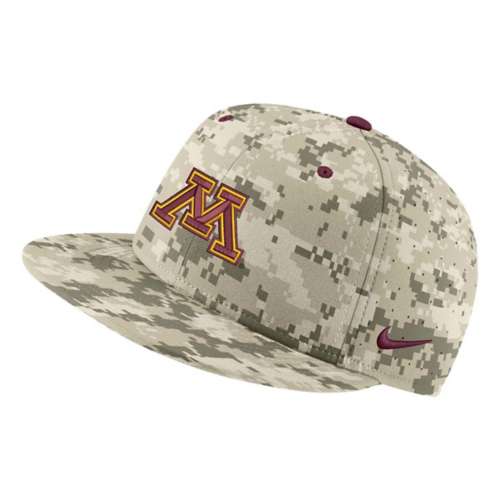 nike coral Minnesota Golden Gophers Camo True Baseball Fitted Hat