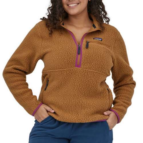 Patagonia women's retro store pile marsupial pullover