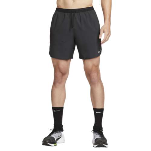 Men's Nike Dri-FIT Stride Lightweight Running Shorts