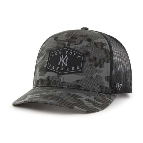 Shop '47 Brand New York Yankees Dad Cap B-RGW17GWS-RD-RD red