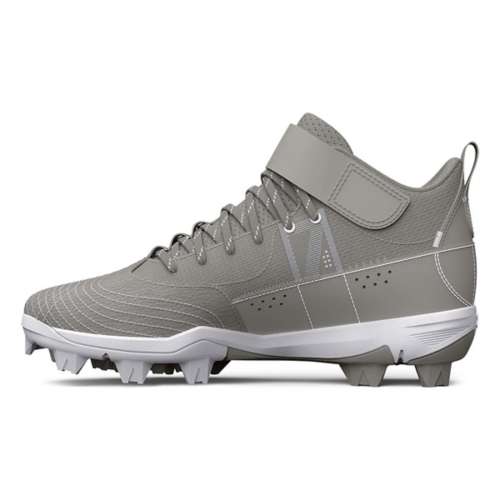 Under armour hot sale boys cleats