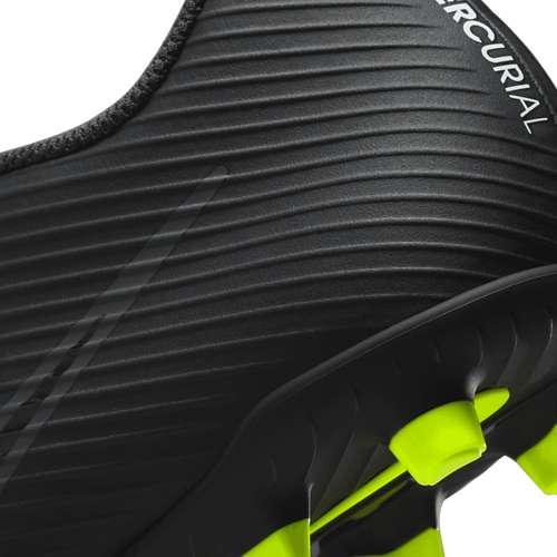 Adult Nike Mercurial Vapor 15 Club MG Molded Soccer Cleats