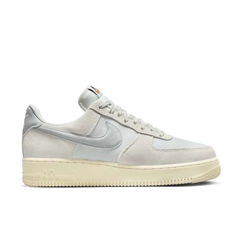 Men's Nike Air Force 1 '07 LV8 Shoes