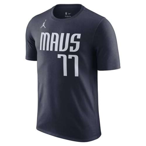 Nike Dallas Mavericks Luka Doncic #77 Statement Name & Number T-Shirt